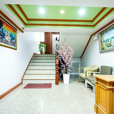 Oyo 280 Thai Garden Resort 曼谷 外观 照片