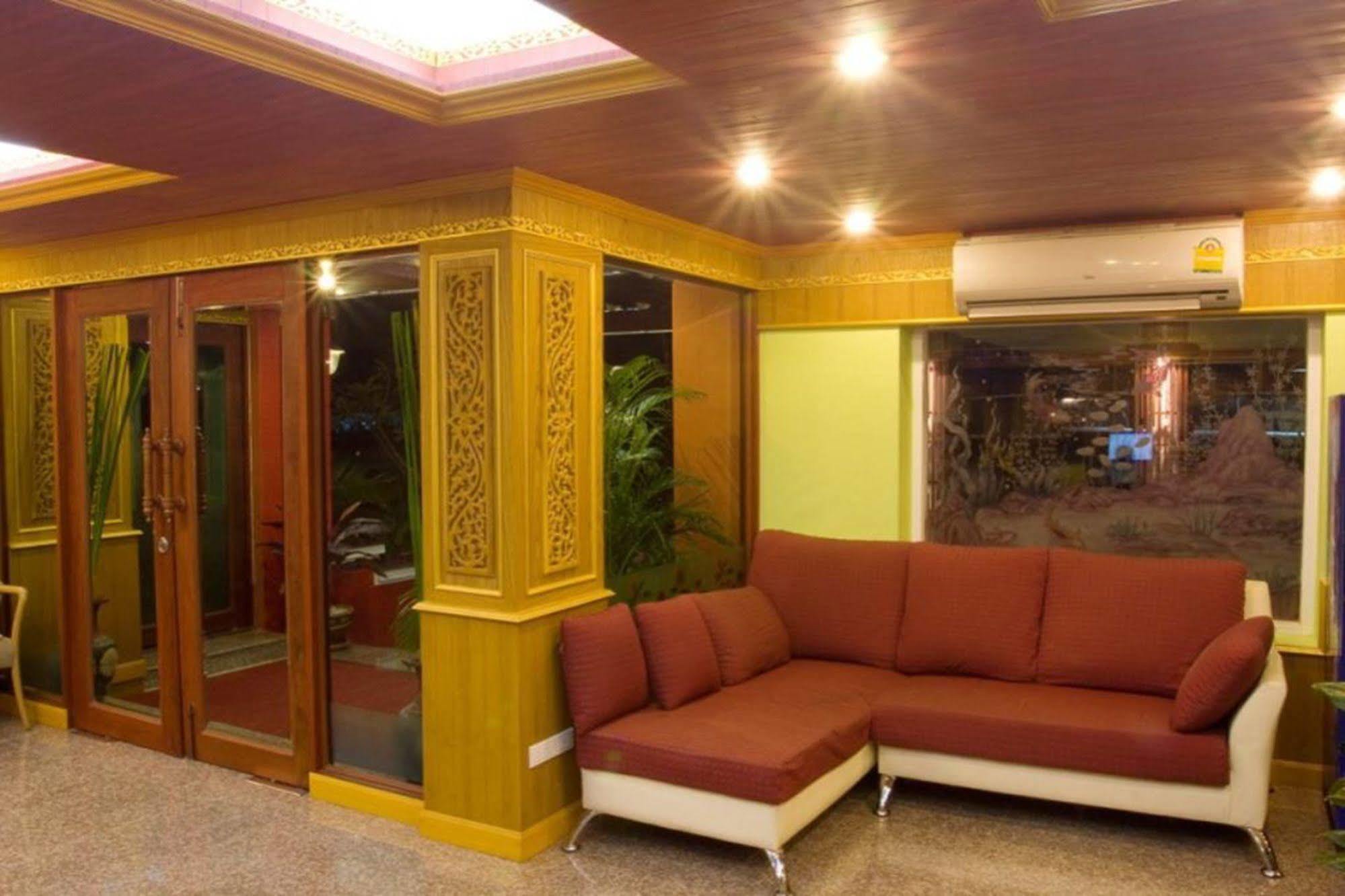 Oyo 280 Thai Garden Resort 曼谷 外观 照片