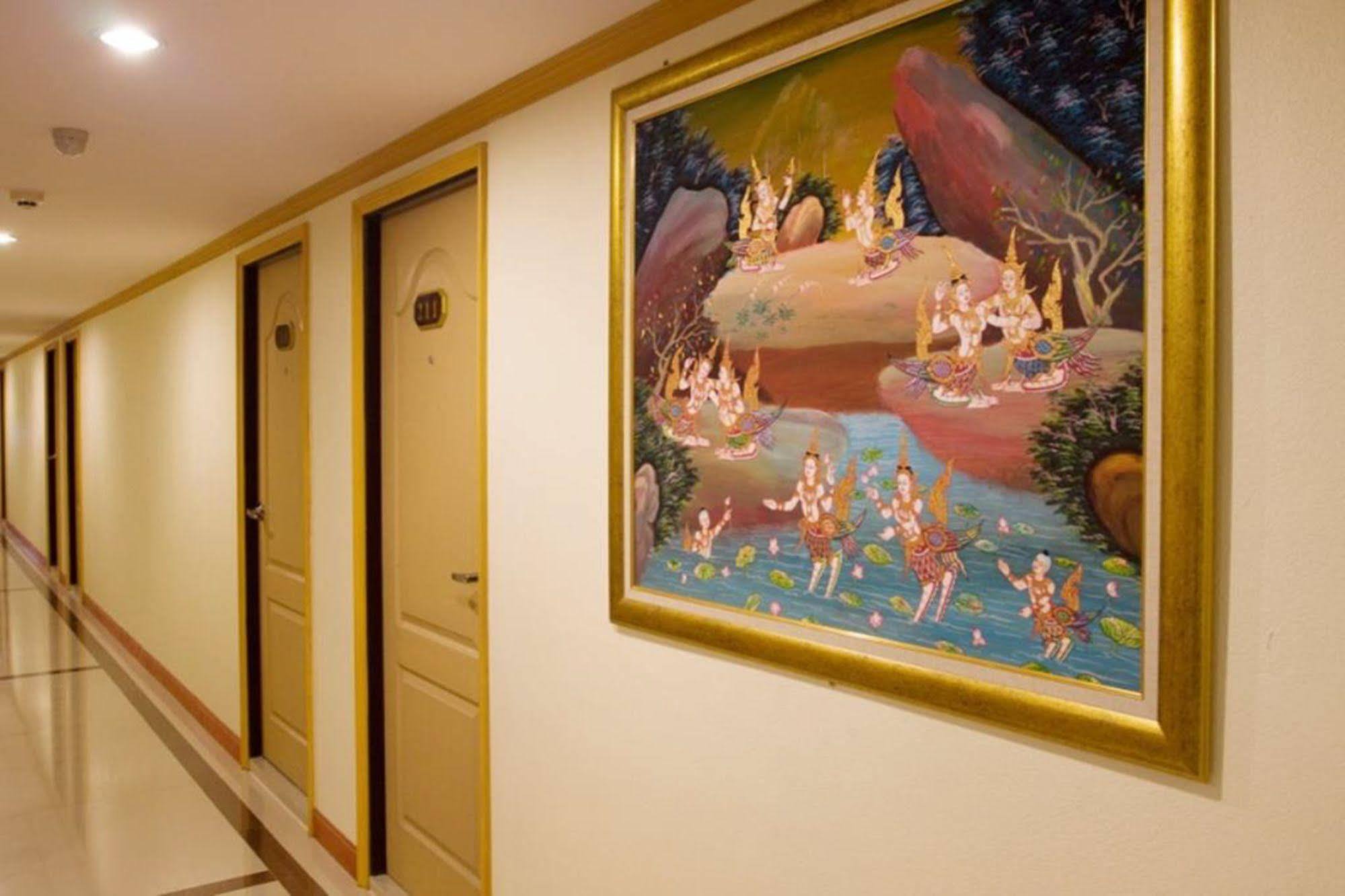 Oyo 280 Thai Garden Resort 曼谷 外观 照片