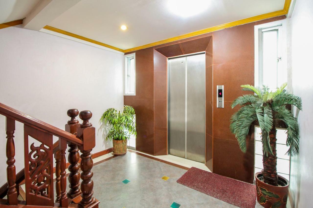 Oyo 280 Thai Garden Resort 曼谷 外观 照片
